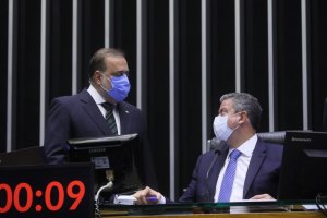 17 06 2021 - No plenário com presidente arthur lira
